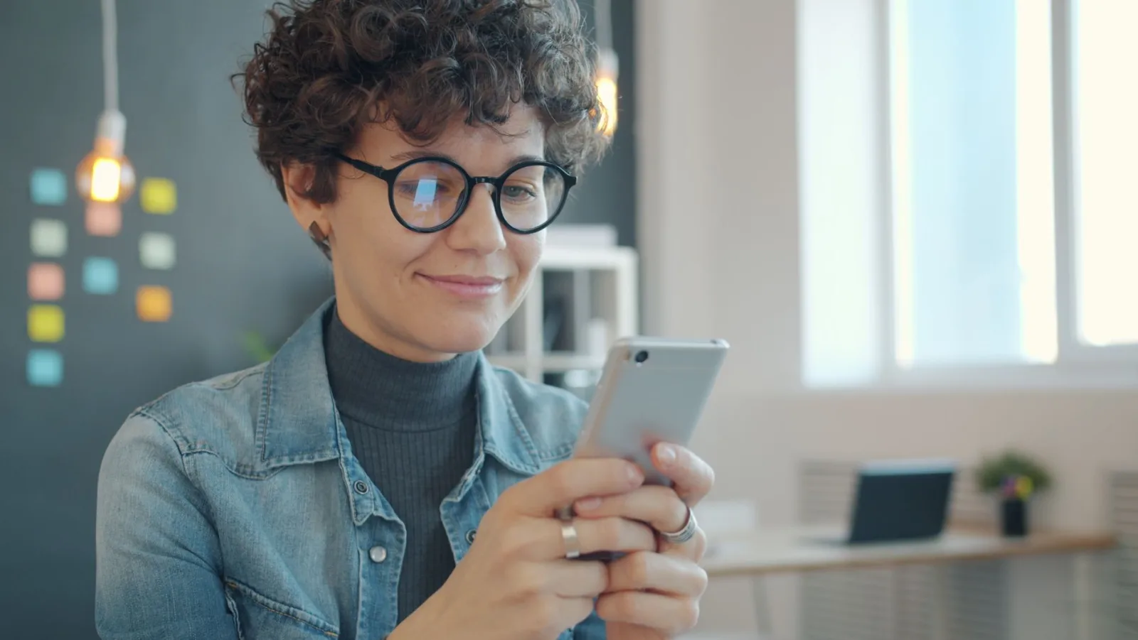AI w Content Marketingu: Jak Odnieść Sukces?