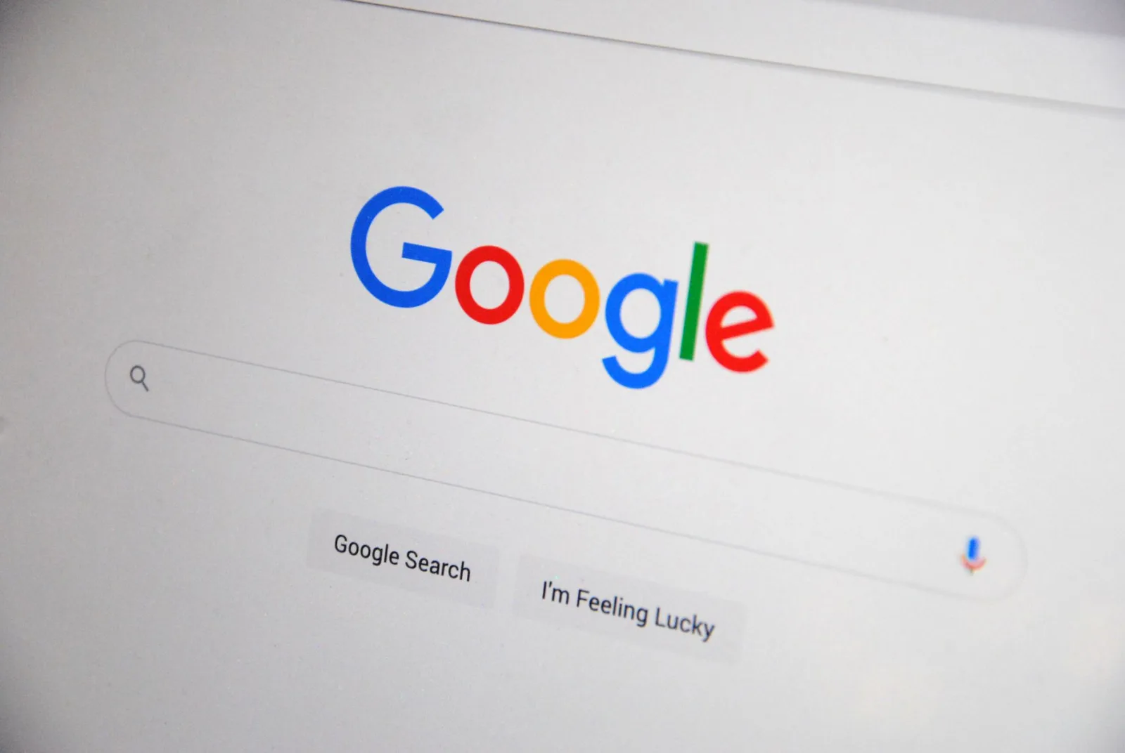 Jak stworzyć stronę zgodną ze standardami Google?